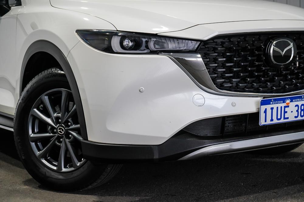 Mazda Cx-5 image 2