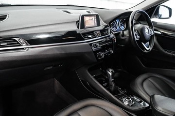 https://dvg-vehicle-assets.s3.amazonaws.com/1203957/f2g9wsmo0a7etoi4dwq2oavjx.jpg
