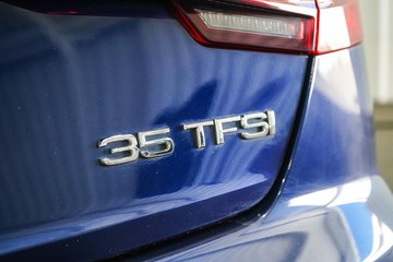 https://dvg-vehicle-assets.s3.amazonaws.com/1203958/4ppyb6arjdcwwk7w97ebhxp9c.jpg