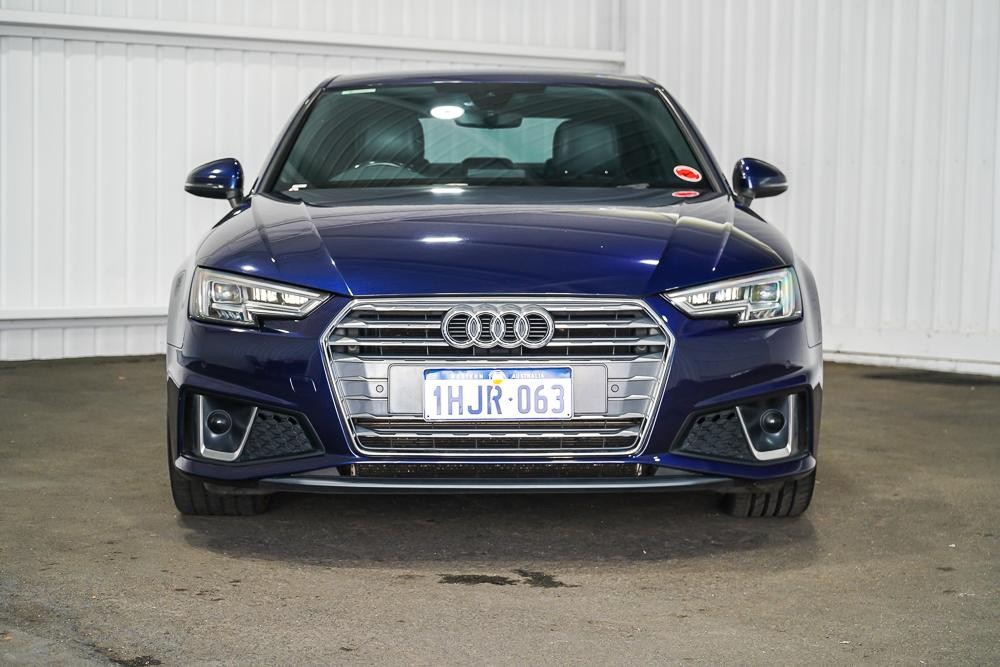 Audi A4 image 3