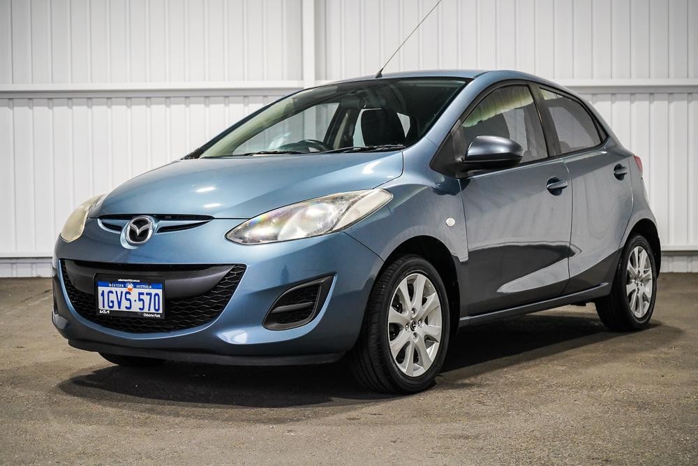 Mazda 2 image 4