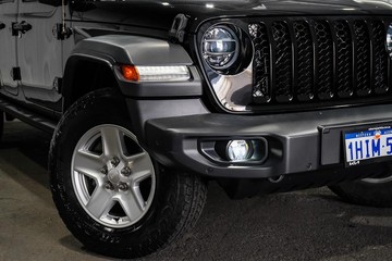 https://dvg-vehicle-assets.s3.amazonaws.com/1203963/2hy4116zccfqj6scrhu32f8sg.jpg