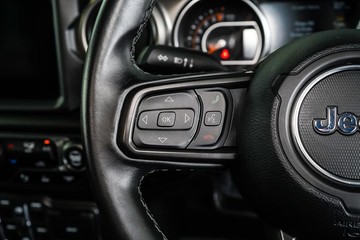 https://dvg-vehicle-assets.s3.amazonaws.com/1203963/6nl6j03rmwo38fezdljy2anqd.jpg