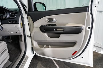 https://dvg-vehicle-assets.s3.amazonaws.com/1203967/4ean6pfb9l1d7571vfioqkhmr.jpg