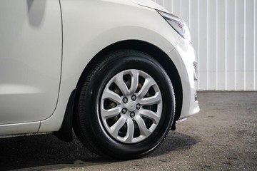 https://dvg-vehicle-assets.s3.amazonaws.com/1203967/7q8qg0ggi80qn5ti66tsbeopb.jpg