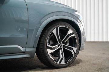 https://dvg-vehicle-assets.s3.amazonaws.com/1203973/2vd4do6zjo3ic9zuzn68ixijd.jpg