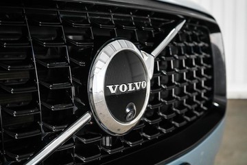 https://dvg-vehicle-assets.s3.amazonaws.com/1203973/5ksukdegwaazjkhnazf6eh3ej.jpg