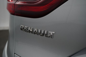 https://dvg-vehicle-assets.s3.amazonaws.com/1203983/42idnk9kowm1tjjqztvy3kw8e.jpg