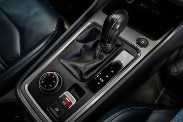 https://dvg-vehicle-assets.s3.amazonaws.com/1203984/8v3ytuuovww1qa2wqi2dui71h.jpg