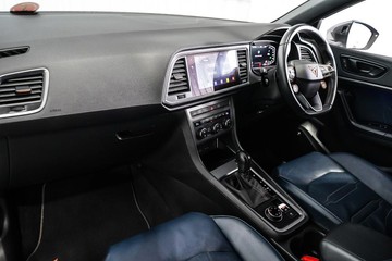 https://dvg-vehicle-assets.s3.amazonaws.com/1203984/dinz2ke3rt0u857dhyzdpns3c.jpg
