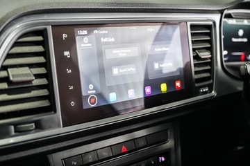 https://dvg-vehicle-assets.s3.amazonaws.com/1203984/dwmtb4ywhvxilq3kcd46114ka.jpg
