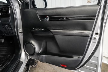 https://dvg-vehicle-assets.s3.amazonaws.com/1203988/3venkd2qumzer9c5m392yc9fp.jpg