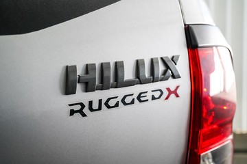https://dvg-vehicle-assets.s3.amazonaws.com/1203988/9j1r3oxbkqtfgfvk52ira9b8j.jpg