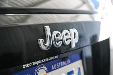 https://dvg-vehicle-assets.s3.amazonaws.com/1204000/dsj7go1uru3wzjvzp19m38s5q.jpg