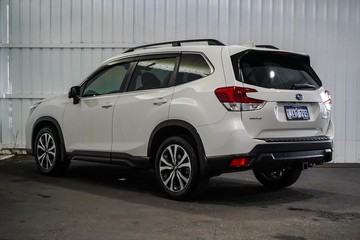 https://dvg-vehicle-assets.s3.amazonaws.com/1204009/wi4qbhuplpqbc4be0djgc7f3.jpg