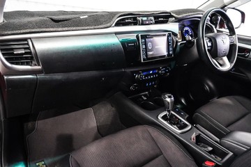 https://dvg-vehicle-assets.s3.amazonaws.com/1204011/3u8tqbta87129izl4kwu8ba3l.jpg