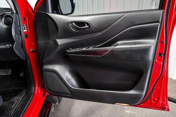 https://dvg-vehicle-assets.s3.amazonaws.com/1204018/1rnzpx23dx0eaf8k2c76c4zaq.jpg