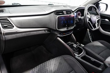 https://dvg-vehicle-assets.s3.amazonaws.com/1204021/318c4mbcq8ixom9qeaegfbomu.jpg