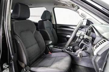 https://dvg-vehicle-assets.s3.amazonaws.com/1204021/8tiy52k5fkmbqx98snmxfhss6.jpg