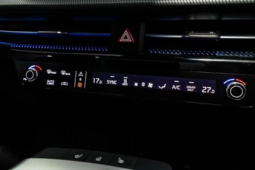https://dvg-vehicle-assets.s3.amazonaws.com/1204024/2kw2zvsbvk6coe2ttbtiz1lbx.jpg