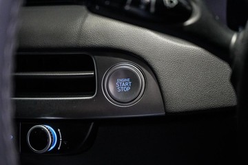 https://dvg-vehicle-assets.s3.amazonaws.com/1204025/5o35jhazkhvzsixesuqkl9zz.jpg