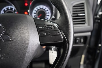 https://dvg-vehicle-assets.s3.amazonaws.com/1204031/6s3prk7q2ui4hmbc9pg46bqti.jpg