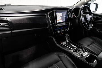 https://dvg-vehicle-assets.s3.amazonaws.com/1204037/8oc28nrhnv0xdvyno5r2mnj8w.jpg