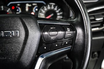 https://dvg-vehicle-assets.s3.amazonaws.com/1204037/by2m20ezjwhdpoeb21s0pbuf2.jpg