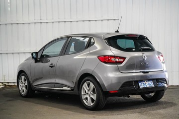 https://dvg-vehicle-assets.s3.amazonaws.com/1204040/ebki2du1u4ntyyopiocfj3x5h.jpg