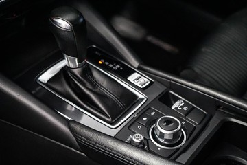 https://dvg-vehicle-assets.s3.amazonaws.com/1204044/100y2as5gnpjhxj0bo3a9f1yz.jpg