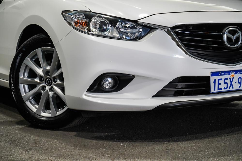Mazda 6 image 2