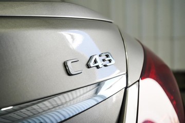 https://dvg-vehicle-assets.s3.amazonaws.com/1204045/b1ymkhx9alggzwxi61q3suiim.jpg