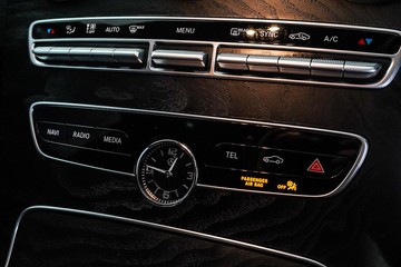 https://dvg-vehicle-assets.s3.amazonaws.com/1204045/bphxhweitc6t3ljnr1czyr89w.jpg