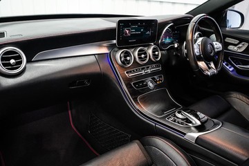 https://dvg-vehicle-assets.s3.amazonaws.com/1204045/cmj8xw78viv8ztew6o2iptps2.jpg