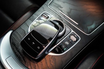 https://dvg-vehicle-assets.s3.amazonaws.com/1204045/cpmulixi9ngwbkbcwpxjirgpb.jpg