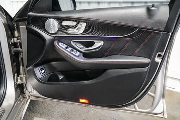 https://dvg-vehicle-assets.s3.amazonaws.com/1204045/dddi5trdpjjg8w1zo9e05qyxr.jpg