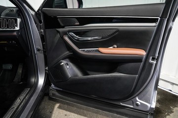 https://dvg-vehicle-assets.s3.amazonaws.com/1204047/9ii2wbe9dvyvjd67y43cb04uu.jpg