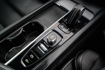 https://dvg-vehicle-assets.s3.amazonaws.com/1204053/44fge0y42t7sm0uj5wr6ubblh.jpg