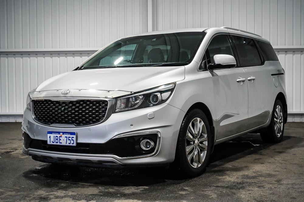 Kia Carnival image 3