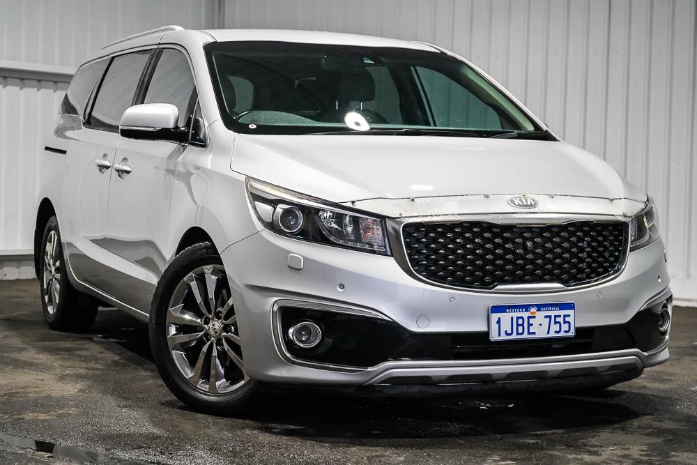 Kia Carnival image 4