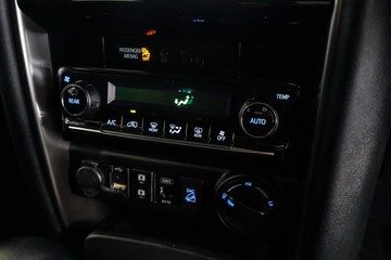 https://dvg-vehicle-assets.s3.amazonaws.com/1204057/9xe85hnqm1z7tv9p4vmnogfag.jpg