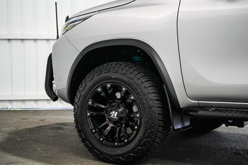 https://dvg-vehicle-assets.s3.amazonaws.com/1204057/d386o1jzrawwjcx3c7napm4bu.jpg