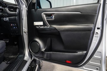 https://dvg-vehicle-assets.s3.amazonaws.com/1204057/e2sx5odasruz2s2b0yhgd2agy.jpg