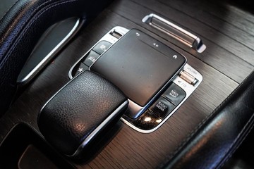 https://dvg-vehicle-assets.s3.amazonaws.com/1204058/8iz7qakp846u10zg9zybojj9c.jpg