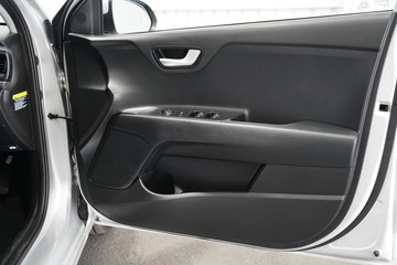 https://dvg-vehicle-assets.s3.amazonaws.com/1204068/5wy5z42vzrhgkf7nklrmj9xxl.jpg