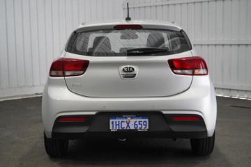 https://dvg-vehicle-assets.s3.amazonaws.com/1204068/e36wq7zx1wukezkbnuszpa8qw.jpg