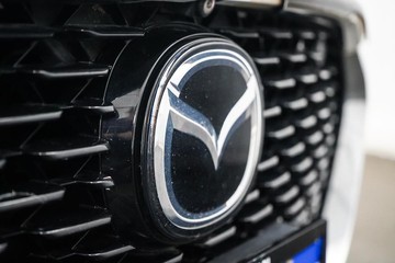 https://dvg-vehicle-assets.s3.amazonaws.com/1204073/e0w7jyo4u7dwt84yrjvnx2lj.jpg