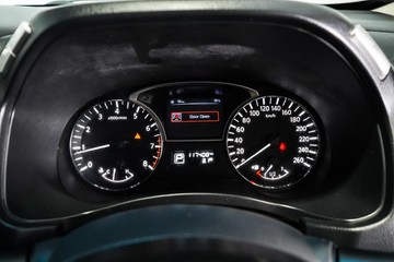 https://dvg-vehicle-assets.s3.amazonaws.com/1204075/4v3by0isjo2fvy8t9jpe6jecm.jpg