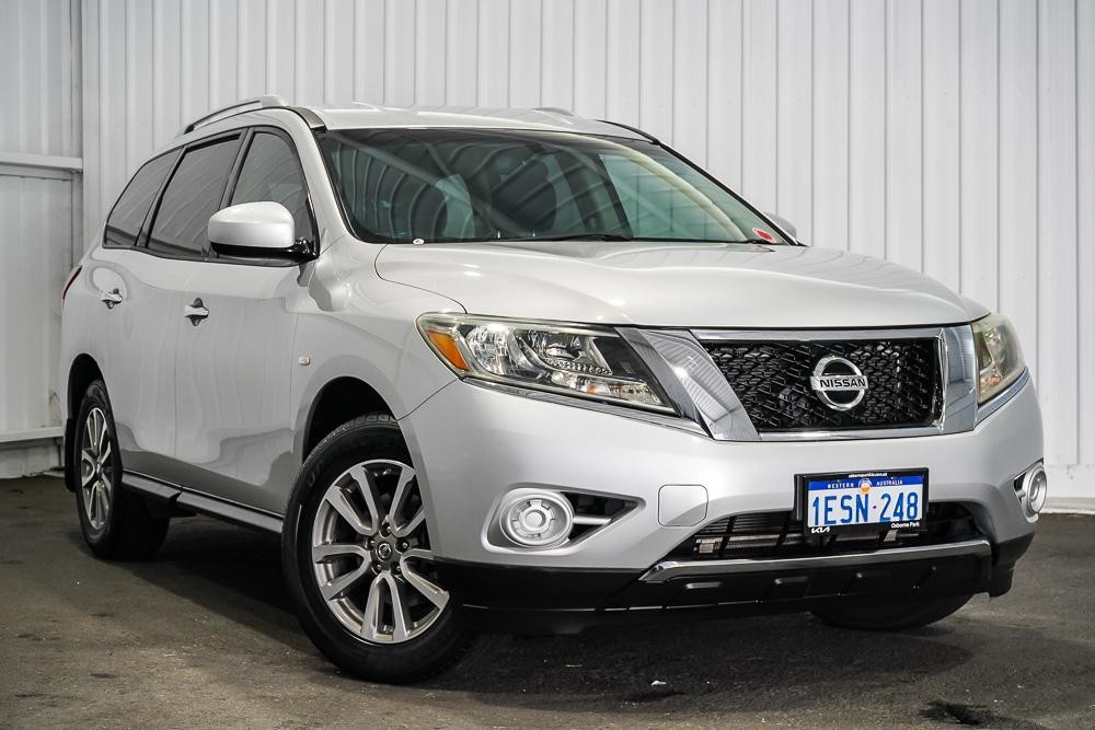 Nissan Pathfinder image 1