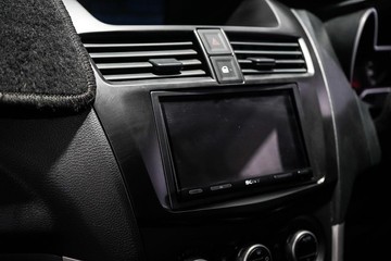 https://dvg-vehicle-assets.s3.amazonaws.com/1204078/123xei6rwmcomz3rsvkd61f4l.jpg